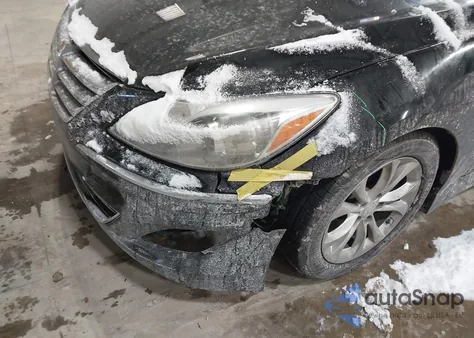 2012 Hyundai Genesis 3.8 z USA, uszkodzony, nr VIN KMHGC4DD5CU179395